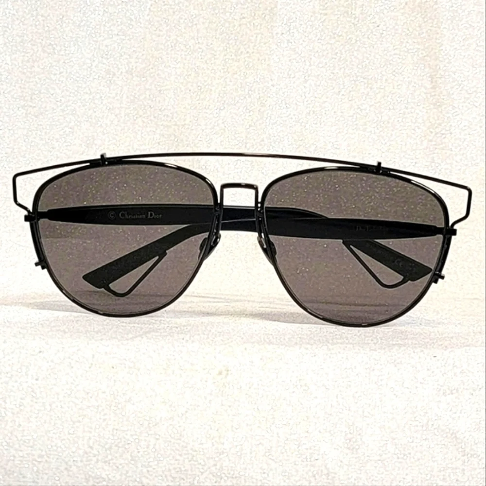 New DIOR Technologic Sunglasses - Picture 2 of 9